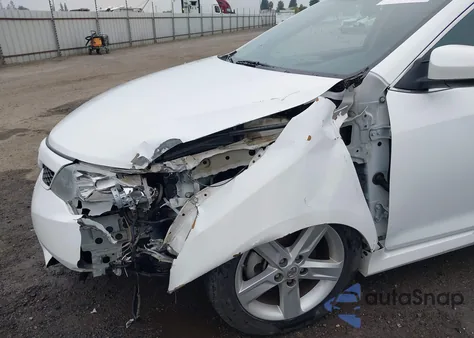 2013 Toyota Camry Se из США, поврежденный, VIN 4T1BF1FK6DU670166
